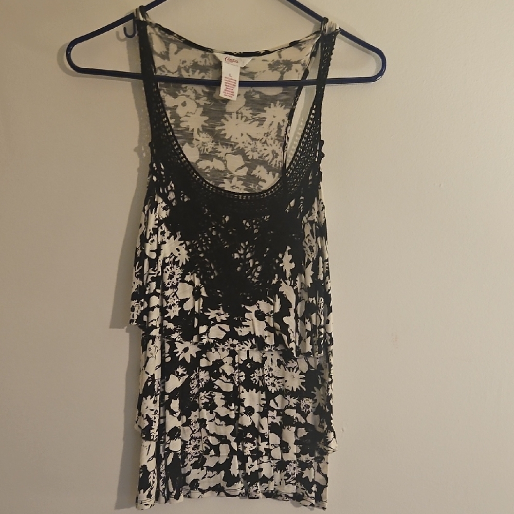 Chico's Monochrome Floral Crochet Tank Top
